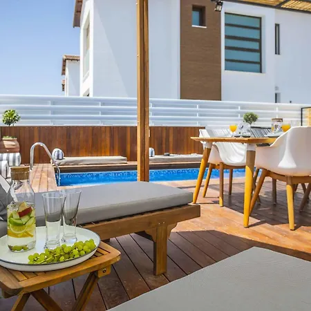 Chris Le Mare Luxury Villa Paralimni