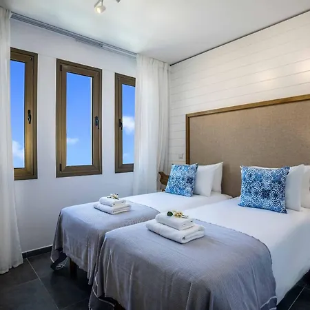 Chris Le Mare Luxury Villa Paralimni
